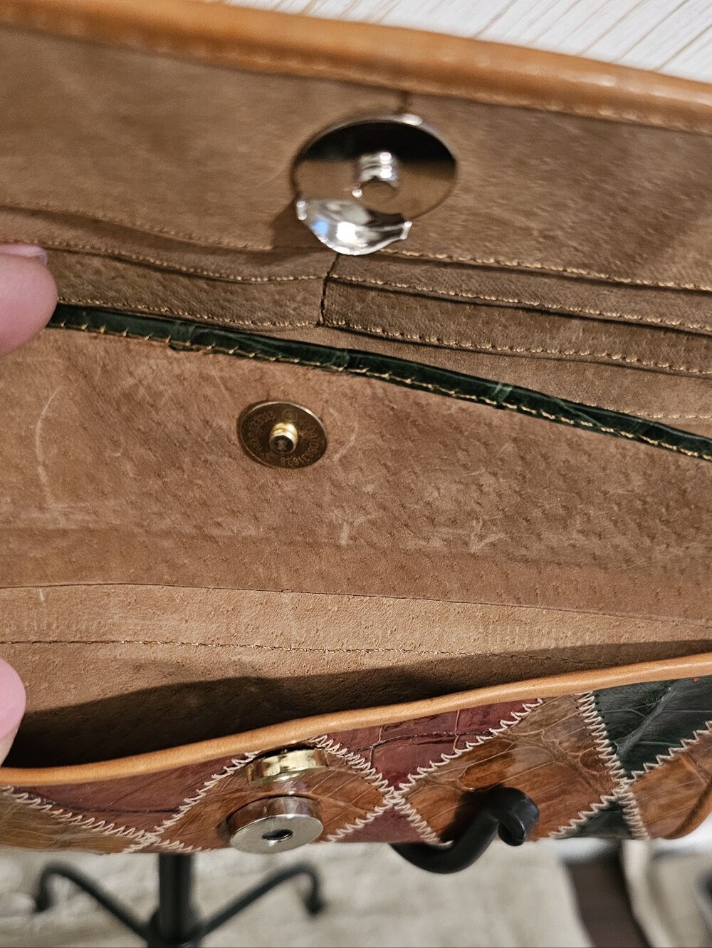 Faux Leather Wallet With Vintage Appeal - Picture 5 of 7